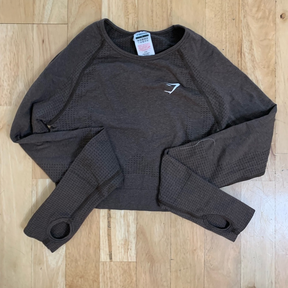 Long sleeve crop top